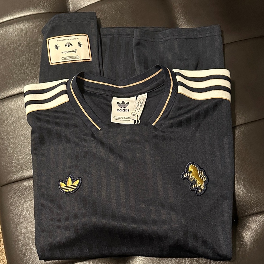 Adidas Juventus Terrace Icon Jersey